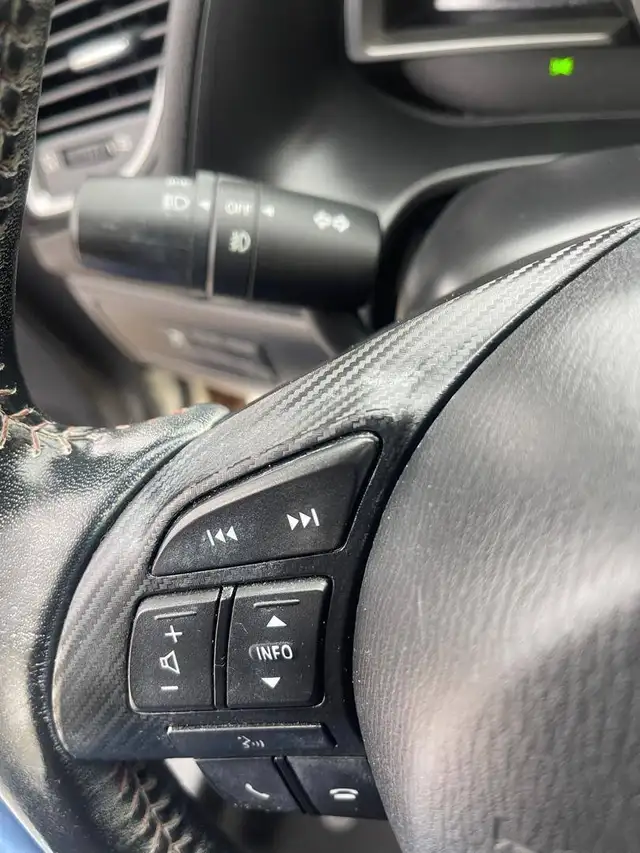 2014 Mazda Mazda3 4dr Sdn Auto GS-SKY Sunroof 2 Sets of Tires an - Photo 19