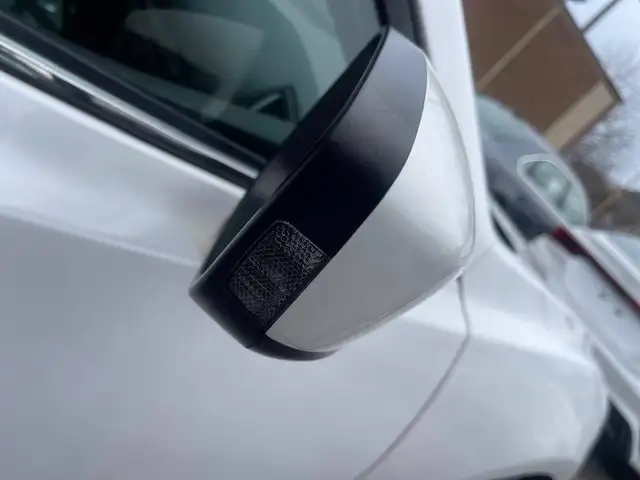 2014 Mazda Mazda3 4dr Sdn Auto GS-SKY Sunroof 2 Sets of Tires an - Photo 28