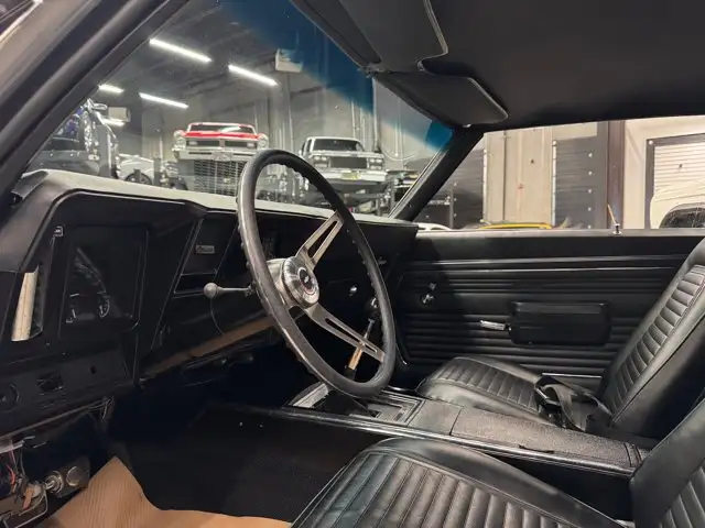 1969 Chevrolet Camaro Z/28 | LS3 | 6-Speed Manual | Ride - Photo 4