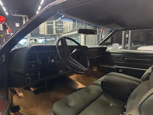 1972 Ford Thunderbird | 429 7.0L V8 | C6 3-Speed | One Owner - Photo 4