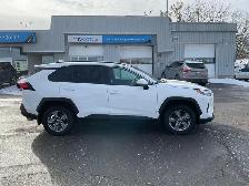 2024 Toyota RAV4 XLE - Photo 2