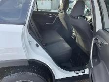 2024 Toyota RAV4 XLE - Photo 15