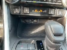 2024 Toyota RAV4 XLE - Photo 27