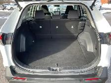 2024 Toyota RAV4 XLE - Photo 36