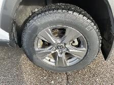 2024 Toyota RAV4 XLE - Photo 37