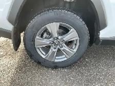 2024 Toyota RAV4 XLE - Photo 38