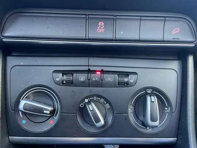 2016 Audi Q3 2.0T Komfort Komfort - Photo 17