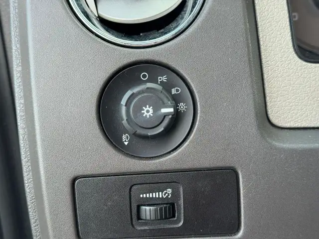 2010 Ford F-150 XLT SUPERCREW4X4 - Photo 23