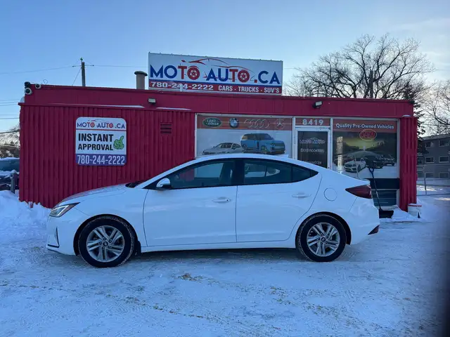 2020 Hyundai Elantra Limited - Photo 2