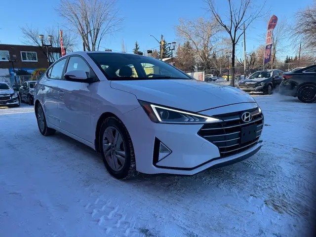 2020 Hyundai Elantra Limited - Photo 4