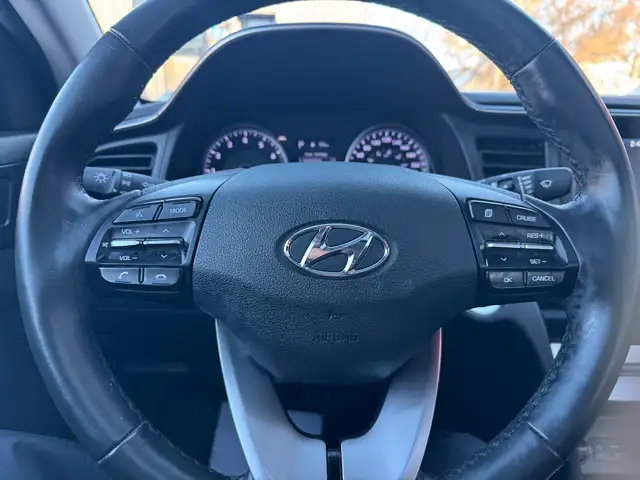 2020 Hyundai Elantra Limited - Photo 10