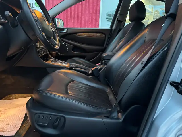 2008 Jaguar X-Type 3.0 - Photo 6