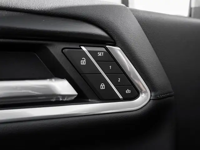 2026 GMC Sierra 3500HD Denali - Photo 17