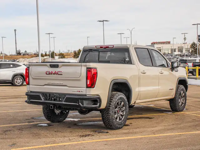 2026 GMC Sierra 1500 AT4X - Photo 9