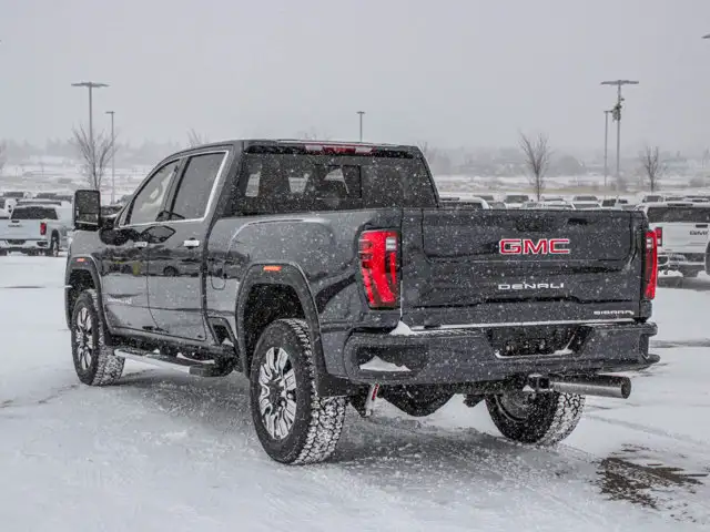 2026 GMC Sierra 3500HD Denali - Photo 6