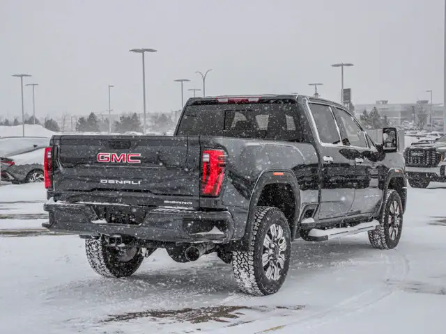 2026 GMC Sierra 3500HD Denali - Photo 9