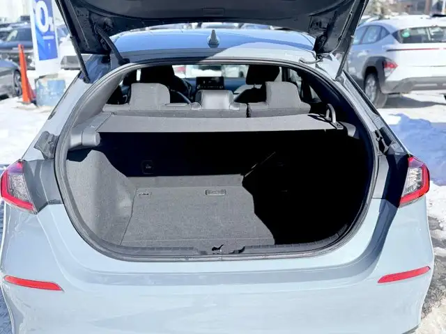 2023 Honda Civic Hatchback Sport Touring | No Accidents - Photo 6