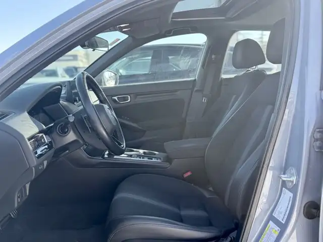 2023 Honda Civic Hatchback Sport Touring | No Accidents - Photo 9