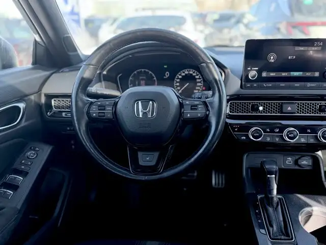 2023 Honda Civic Hatchback Sport Touring | No Accidents - Photo 12