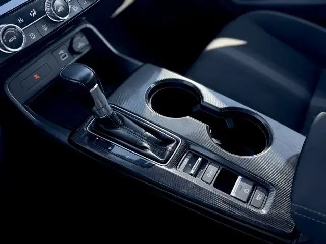 2023 Honda Civic Hatchback Sport Touring | No Accidents - Photo 18