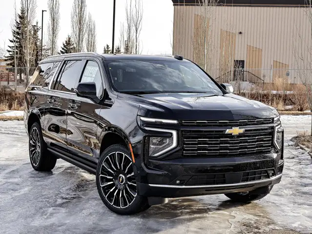 2026 Chevrolet Suburban High Country - Photo 2