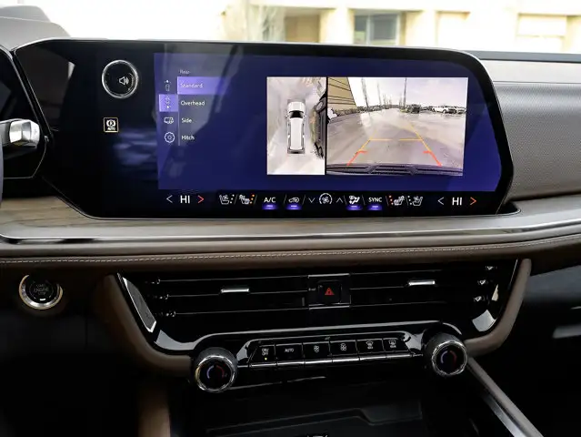 2026 Chevrolet Suburban High Country - Photo 30