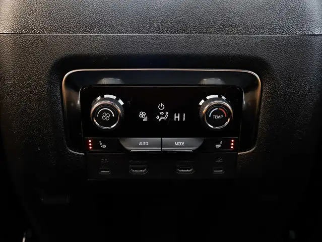 2026 Chevrolet Suburban High Country - Photo 33