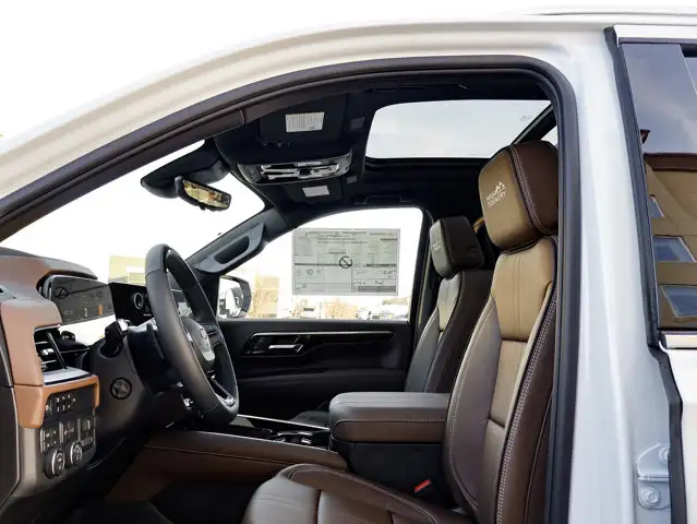 2026 Chevrolet Suburban High Country - Photo 16