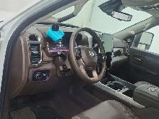 2025 Ram 3500 LIMITED LONGHORN CREW | DUALLY | MAX TOW PKG | - Photo 11