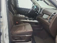 2025 Ram 3500 LIMITED LONGHORN CREW | DUALLY | MAX TOW PKG | - Photo 14