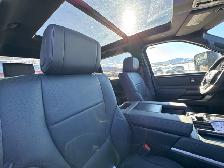 2026 Toyota Tundra Platinum SUNROOF / CREW CAB 4X4 / HEATED SEAT - Photo 11
