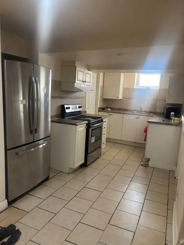 ROOM FOR RENT NEAR CENTENNIAL COLLEGE