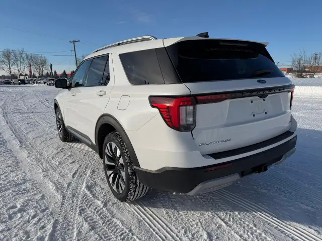 2026 Ford Explorer Platinum - Photo 4