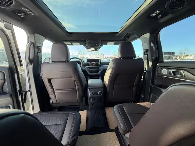 2026 Ford Explorer Platinum - Photo 11