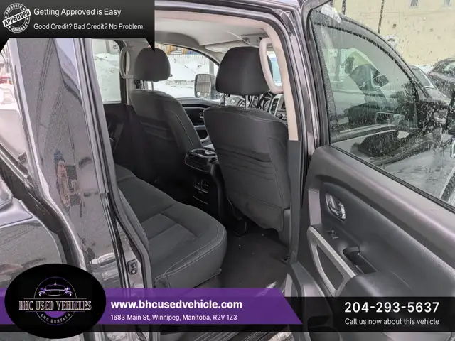 2017 Nissan Titan 4WD Crew Cab S - Photo 8