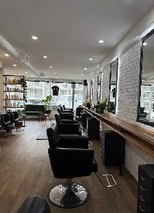 SALON CHAIR RENTAL - Photo 3