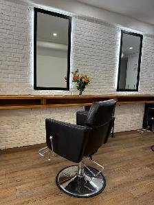 SALON CHAIR RENTAL - Photo 4