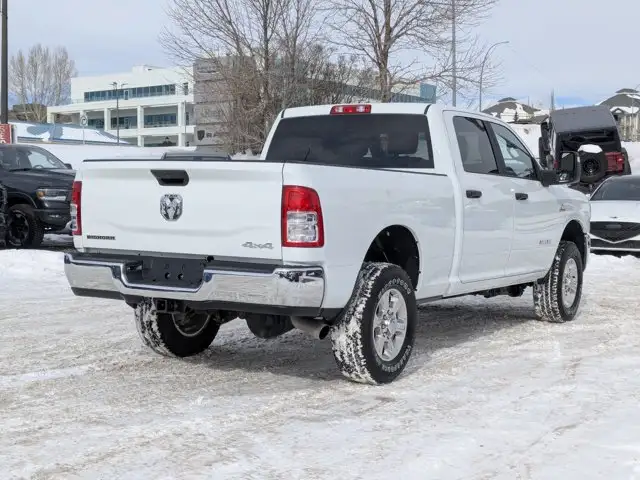 2024 Ram 3500 Big Horn - Level I - Back Up Cam - Farm Hauler - Photo 8