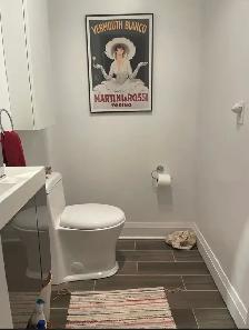 Gorgeous 2 Bed 1.5 Bath Upstairs Apartment - 13 Castle View