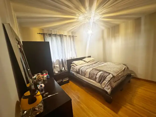 Private room or share - Photo 3