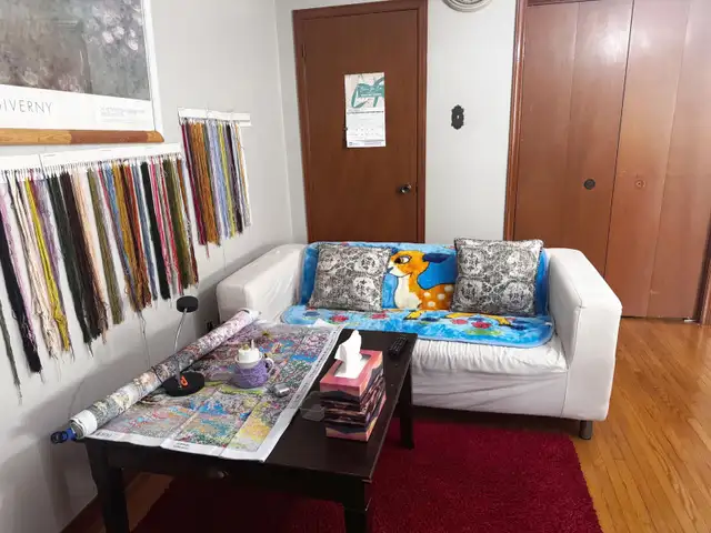 Private room or share - Photo 10