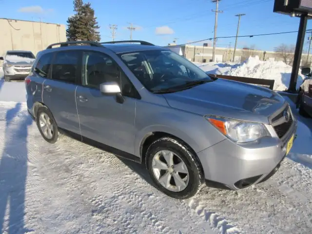 2015 Subaru Forester i Touring Sunroof, Rear Wiper FWD - Photo 3