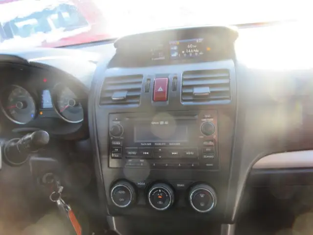 2015 Subaru Forester i Touring Sunroof, Rear Wiper FWD - Photo 11