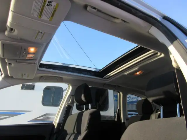 2015 Subaru Forester i Touring Sunroof, Rear Wiper FWD - Photo 16