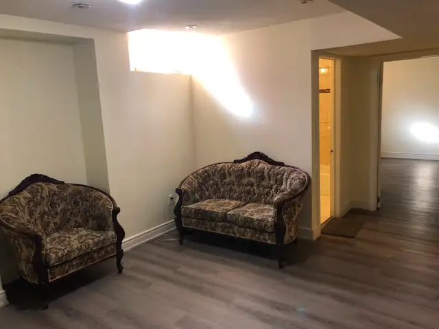 2 Bedroom basement apartment for rent ( 2 Parking on driveway) - Photo 6