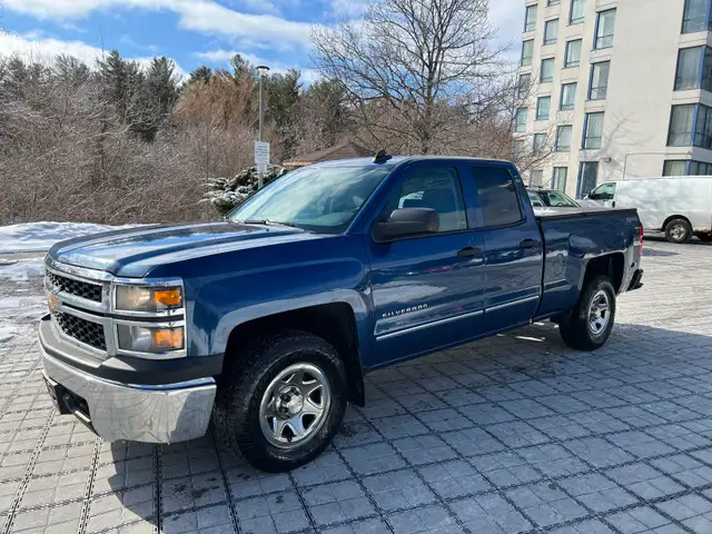 2015 Chevy Silverado 4X4 V6 - Photo 4