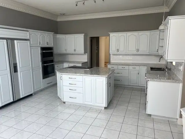 Large Wood Kitchen For Sale - Photo 4