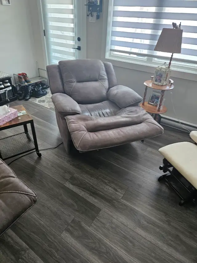 Sofa Et chaise inclinable électriques - Photo 2