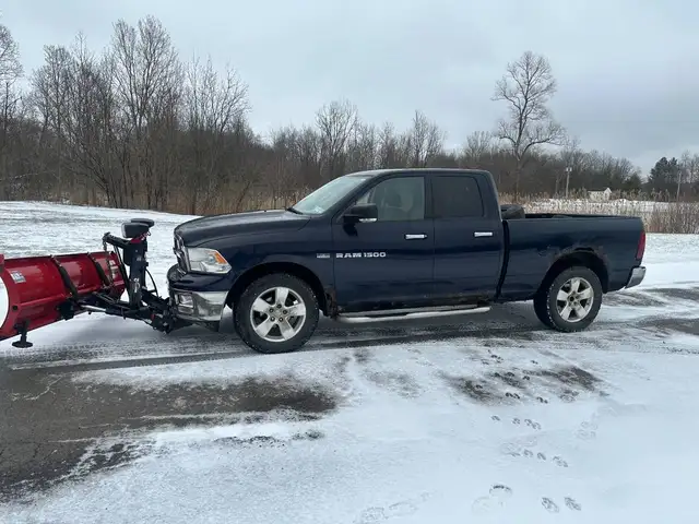 2012 Dodge Ram 1500 4x4 Western Plow Truck $3000 - Photo 2