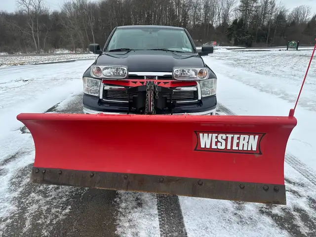 2012 Dodge Ram 1500 4x4 Western Plow Truck $3000 - Photo 5